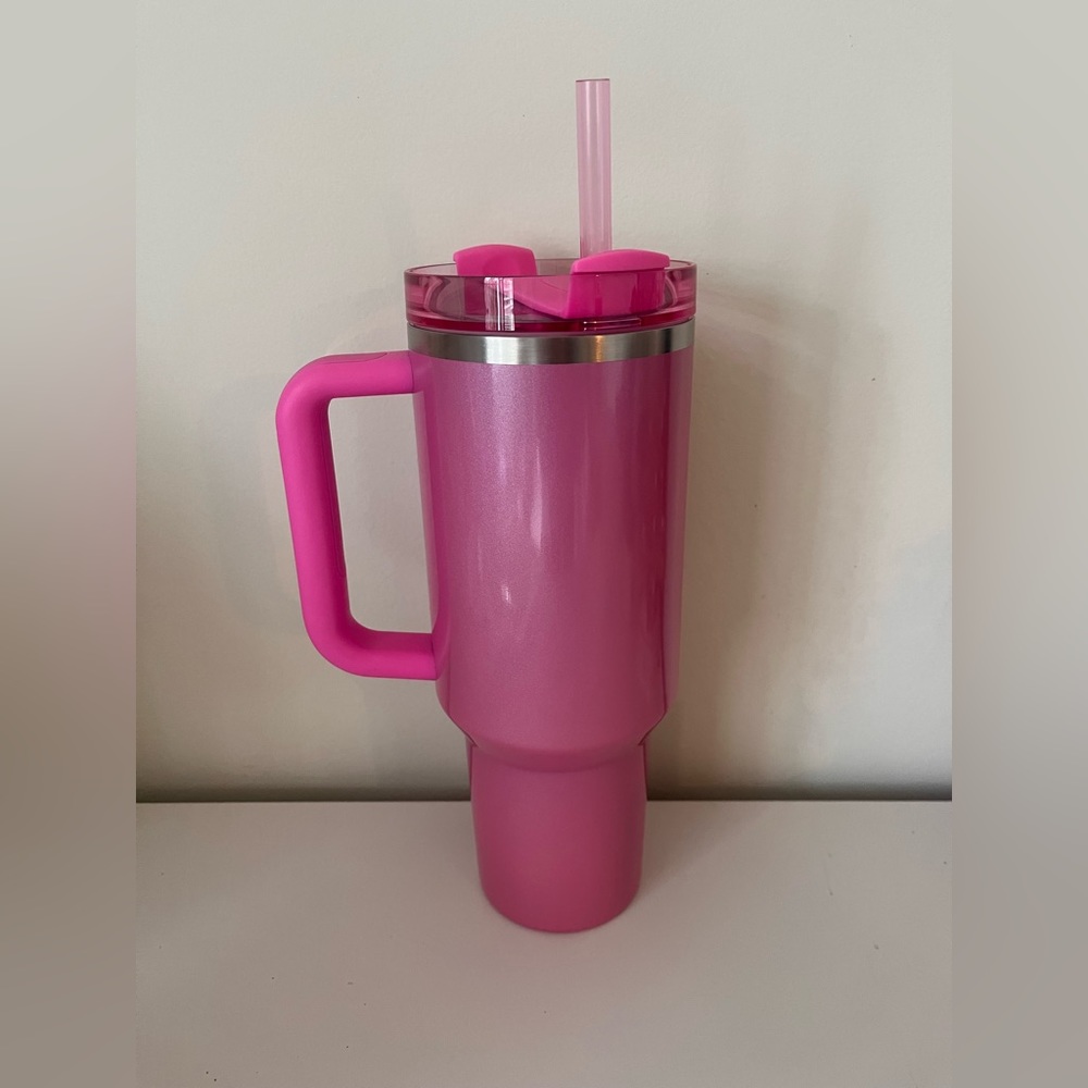 STARBUCKS X STANLEY Winter Pink Limited Edition